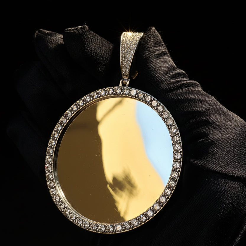 Moissanite 10.80 ctw Circle Memory Pendant