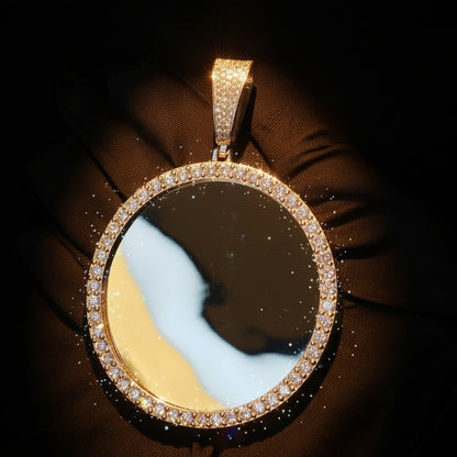 Moissanite 10.80 ctw Circle Memory Pendant