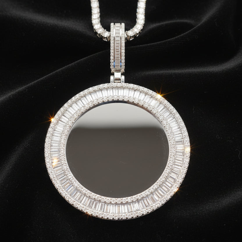 Moissanite 9.28 ctw Circle Memory Pendant