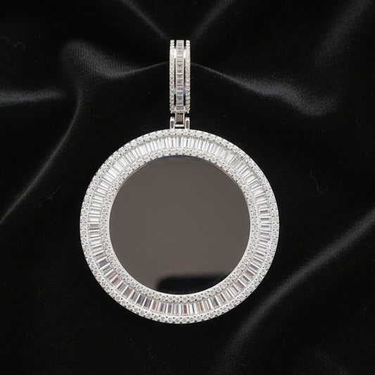 Moissanite 7.40 ctw Circle Memory Pendant