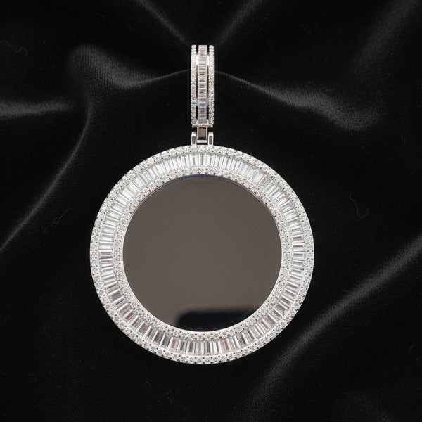 Moissanite 7.40 ctw Circle Memory Pendant