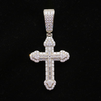 Moissanite 0.95 ctw Trefoil Cross Pendant