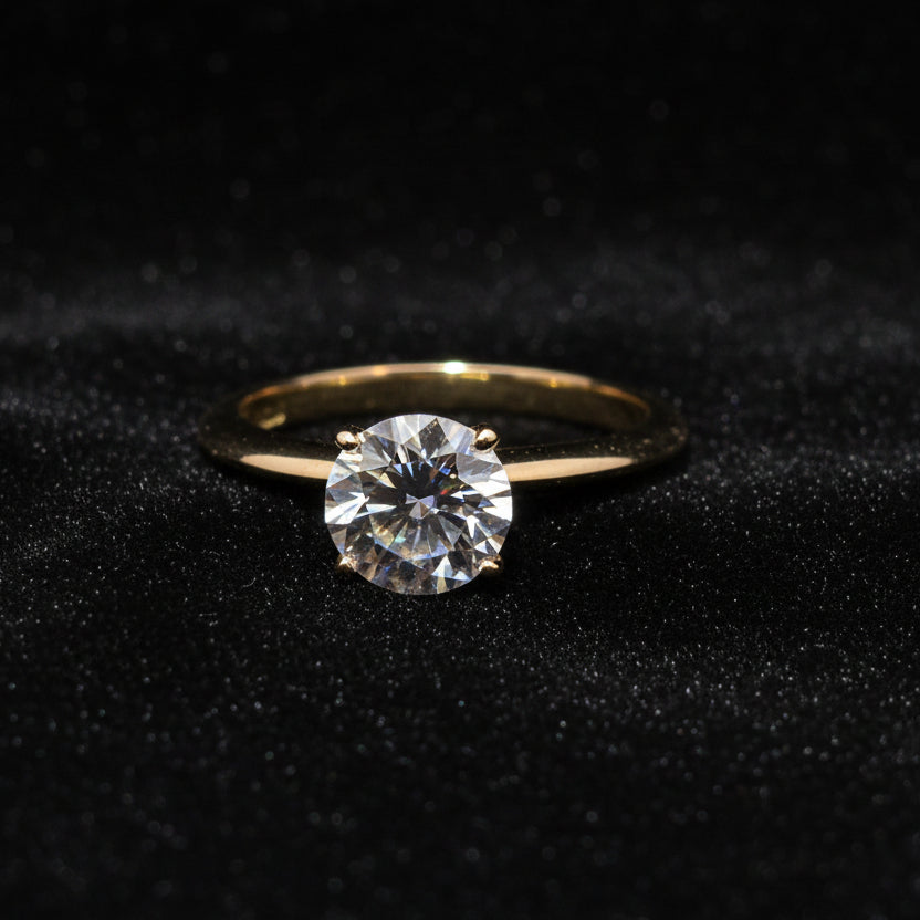 Moissanite 1.05 ctw Round Engagement Ring
