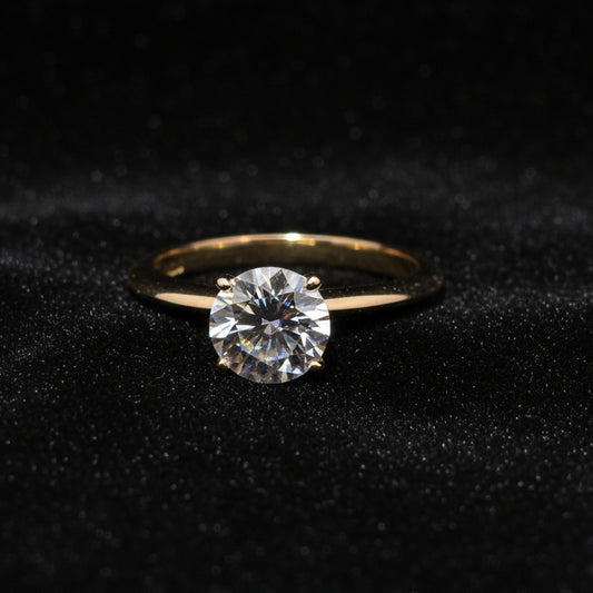 Moissanite 1.05 ctw Round Engagement Ring