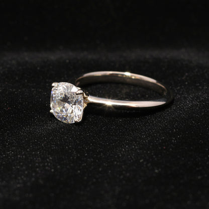 Moissanite 1.05 ctw Round Engagement Ring