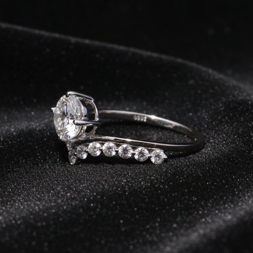 Moissanite 1.00 ctw Round Cut Ring