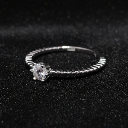 Moissanite 0.30 ctw Circle Ring